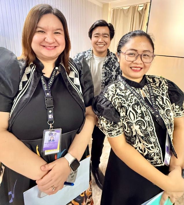 OIC deputy executive director for Management Services Atty. Ma. Sophia Isabella P. De Castro, executive assistant of the Office of the Chairperson Jan David S. Salvador, head.