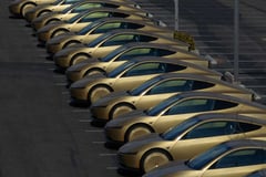 Tesla starts paid Cybercab rides