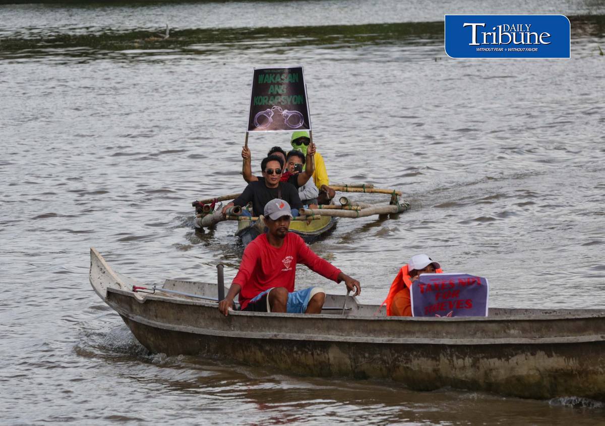 (September 20 2026) Tindig Kalumpitenyo group hold a fluvial parade as a visual reminder of Calumpit’s continuing struggle with recurring flooding, during the Tindig Kalumpitenyo a Black, Mud, and Candles, interfaith prayer rally, on Sunday September 20 2026/Analy Labor