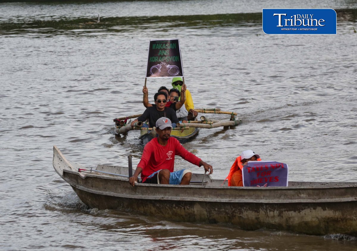 (September 20 2026) Tindig Kalumpitenyo group hold a fluvial parade as a visual reminder of Calumpit’s continuing struggle with recurring flooding, during the Tindig Kalumpitenyo a Black, Mud, and Candles, interfaith prayer rally, on Sunday September 20 2026/Analy Labor