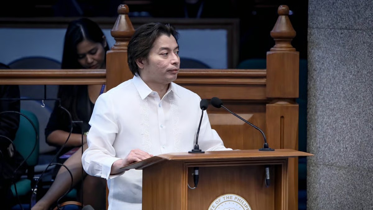 Sara consults lawyers on sub judice rule