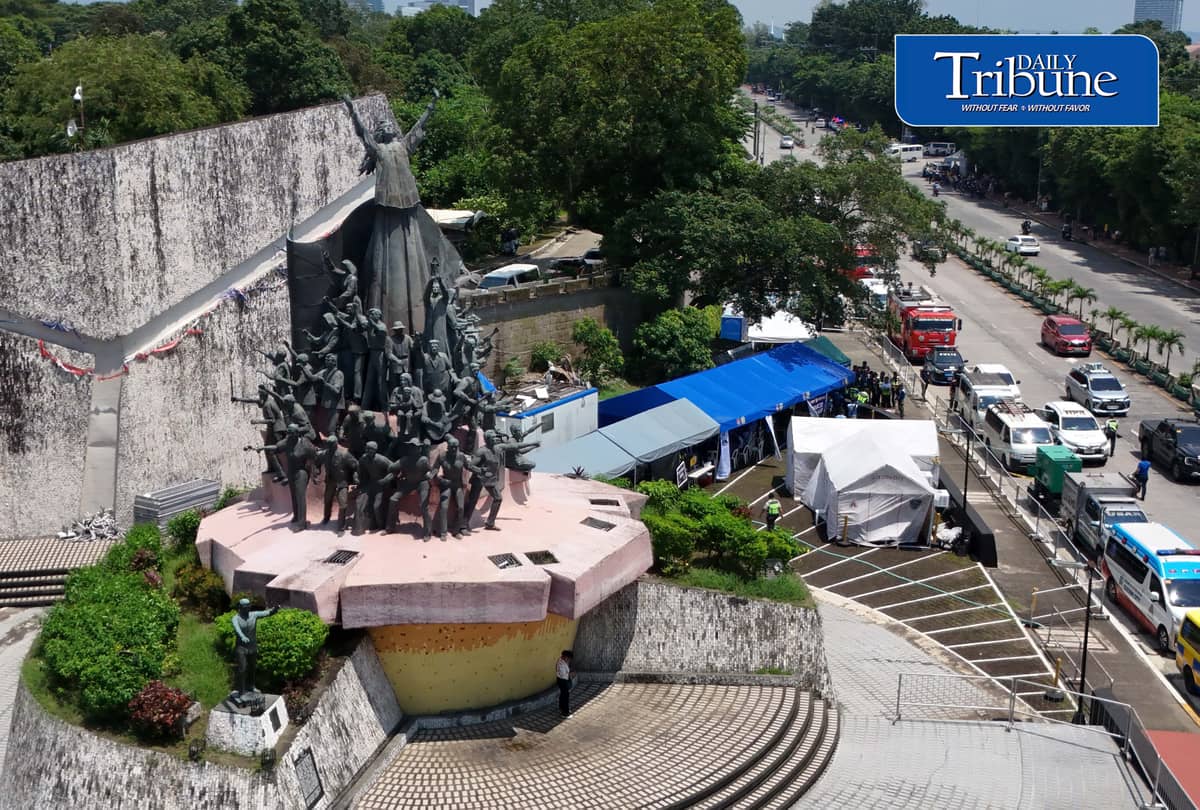 (September 21 2026) Situation along EDSA PEOPLE power Monument on September 21, 2026, the Philippines marks the 54th anniversary of the declaration of Martial Law, According to the PNP More than 17,000 police personnel are deployed nationwide to maintain peace and order during the commemoration. Photo/Analy Labor