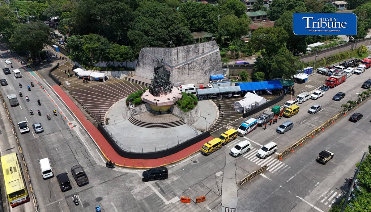 (September 21 2026) Situation along EDSA PEOPLE power Monument on September 21, 2026, the Philippines marks the 54th anniversary of the declaration of Martial Law, According to the PNP More than 17,000 police personnel are deployed nationwide to maintain peace and order during the commemoration. Photo/Analy Labor
