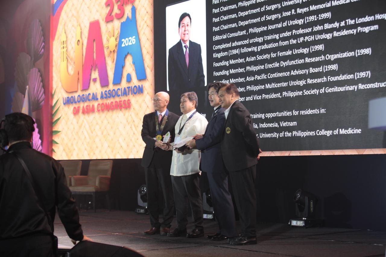 Manila Doctors urologist Gatchalian earns UAA honorary membership