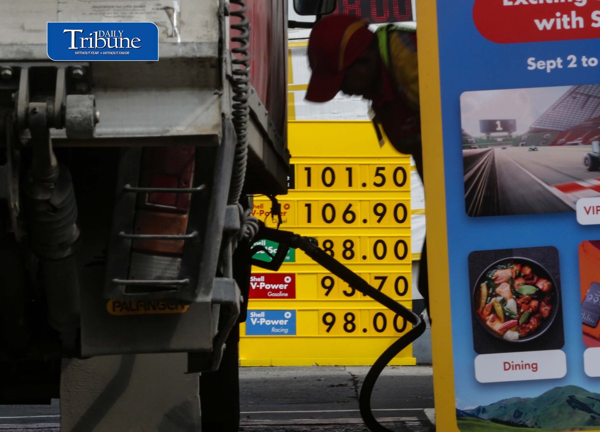 FUEL PRICES SURGE ⛽
Motorists refuel at a Shell gas station in Quezon City on Tuesday, 22 September 2026, as major fuel price hikes take effect nationwide.
Diesel prices rose by P8.82 per liter, gasoline by P4.88 and kerosene by P6.47 amid tensions in the Middle East and a weaker peso. Diesel pump prices are expected to range from P96.53 to P110.82 per liter.
📷 Analy Labor