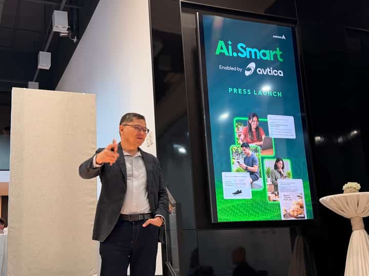 Smart targets prepaid market with low-cost AI