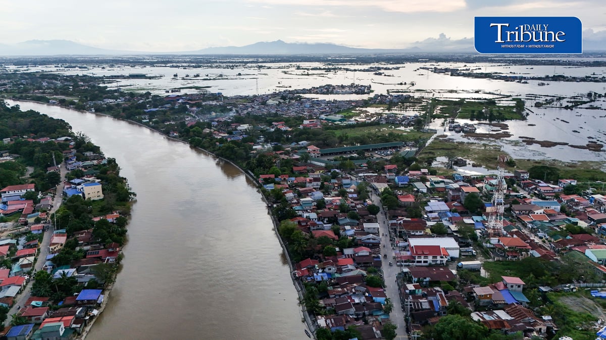 FLOODWATERS SWAMP PARTS OF BULACAN
An aerial view shows floodwaters inundating parts of Calumpit, Bulacan, on Sunday, 20 September 2026.

President Ferdinand Marcos Jr. inspected government projects and programs in Bulacan the following day after directing the Department of Public Works and Highways to pursue long-term measures to address recurring flooding in Bulacan and Pampanga.

📷 Analy Labor