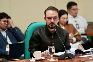 Cayetano confronts PRA over halted Taguig projects stemming from Lacson's findings