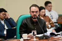 Senator Alan Cayetano came face-to-face with PRA officials on Tuesday, 22 September, as he protested what he called 'selective justice' of the agency by allegedly singling out Taguig for cease-and-desist orders.