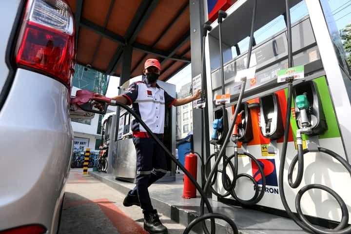 DoE sees fuel rollback, rules out return to P150/L level