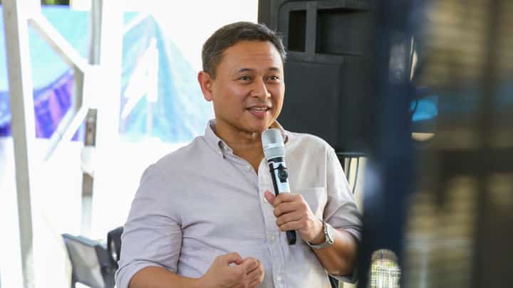 Angara backs social media ban with learning-app exemptions
