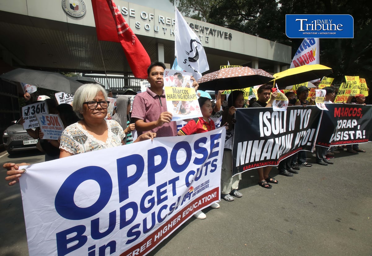 (September 23 2026) Militant groups hold a picket outside the House of Representatives in Quezon City on Wednesday, September 23, 2026, to condemn the railroading of the budget of the office of the President which highlights the malicious collusion of Malacanang and congress in embedding pork barrel and other anomalous items in the 2027 general appropriations bill. The House plenary was expected to tackle and approve the proposed budget despite calls from the groups for greater scrutiny of confidential funds and other allocations for the Office of the President. Photo/Analy Labor