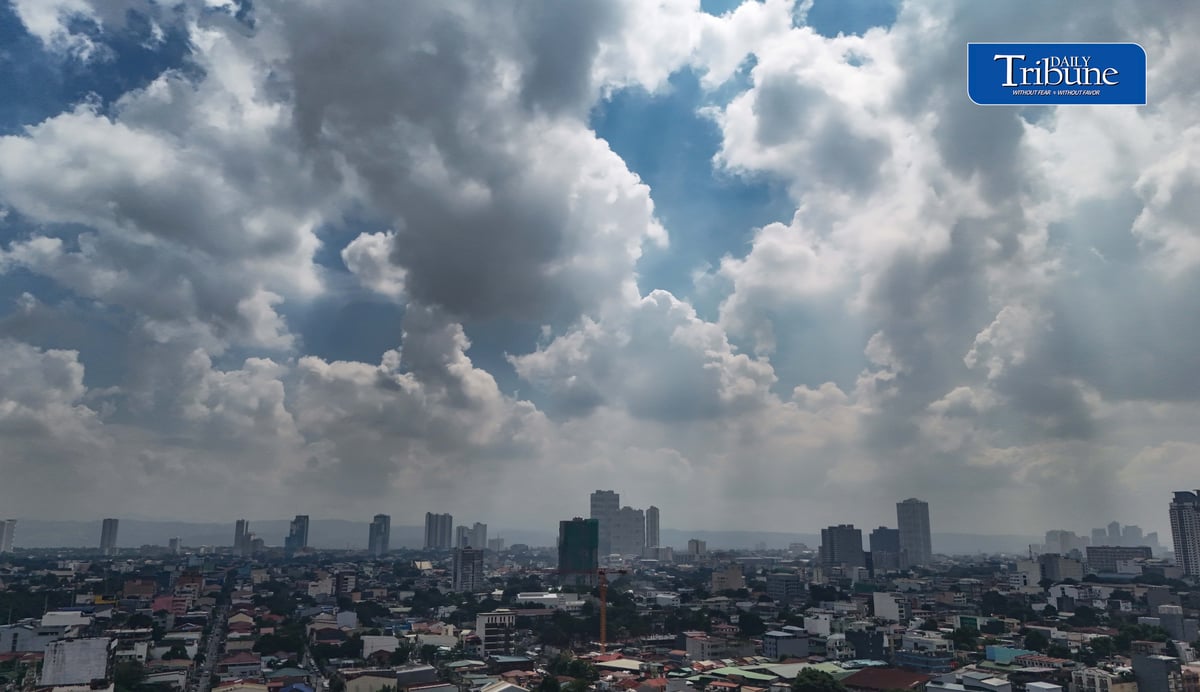 CLEAR SKIES DESPITE QUEENIE
Metro Manila experiences clear to partly cloudy skies as seen from Quezon City on Thursday, 24 September 2026.
Tropical Storm Surigae entered the Philippine Area of Responsibility at 7 a.m. and was given the local name “Queenie,” becoming the 17th tropical cyclone to enter PAR this year. PAGASA said the storm was not expected to directly affect most of the country over the next three days.
PAGASA has also warned that the ongoing El Niño could intensify into a “very strong” event before the end of 2026 and persist through the first half of 2027.
Photo by Analy Labor