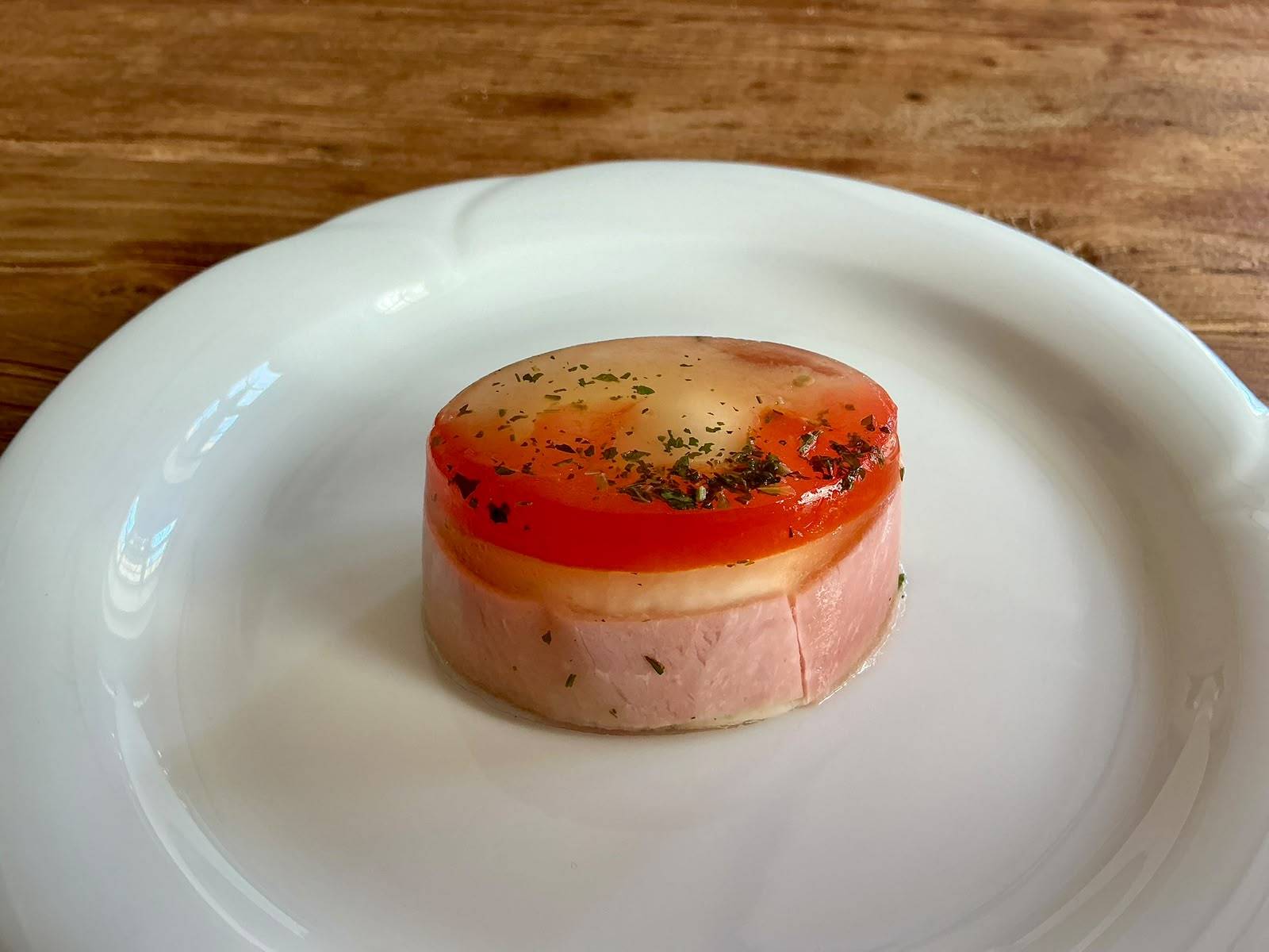 MY current fétiche, ouef en gelée.