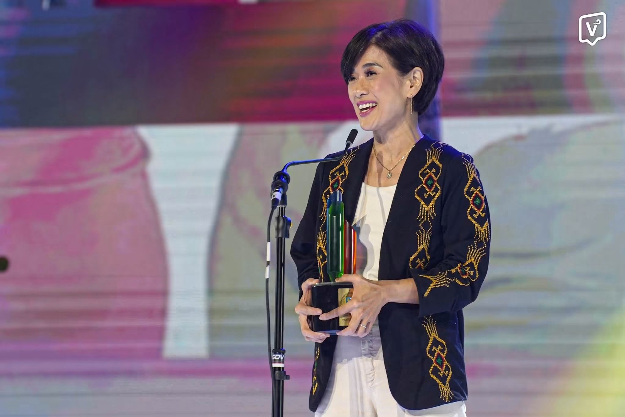 Bernadette Sembrano credits ‘TV Patrol’ team for media award