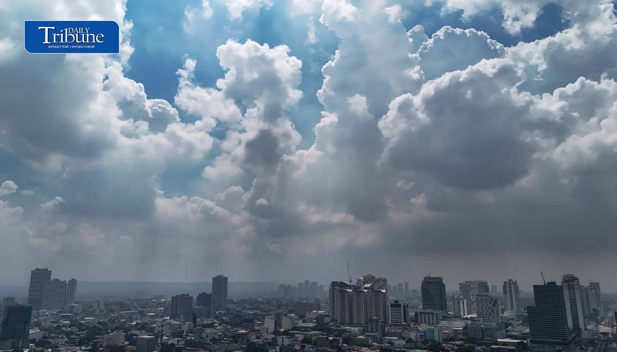 CLEAR SKIES DESPITE QUEENIE
Metro Manila experiences clear to partly cloudy skies as seen from Quezon City on Thursday, 24 September 2026.
Tropical Storm Surigae entered the Philippine Area of Responsibility at 7 a.m. and was given the local name “Queenie,” becoming the 17th tropical cyclone to enter PAR this year. PAGASA said the storm was not expected to directly affect most of the country over the next three days.
PAGASA has also warned that the ongoing El Niño could intensify into a “very strong” event before the end of 2026 and persist through the first half of 2027.
Photo by Analy Labor