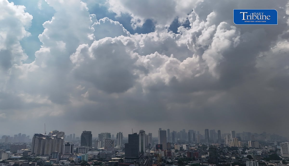 CLEAR SKIES DESPITE QUEENIE
Metro Manila experiences clear to partly cloudy skies as seen from Quezon City on Thursday, 24 September 2026.
Tropical Storm Surigae entered the Philippine Area of Responsibility at 7 a.m. and was given the local name “Queenie,” becoming the 17th tropical cyclone to enter PAR this year. PAGASA said the storm was not expected to directly affect most of the country over the next three days.
PAGASA has also warned that the ongoing El Niño could intensify into a “very strong” event before the end of 2026 and persist through the first half of 2027.
Photo by Analy Labor