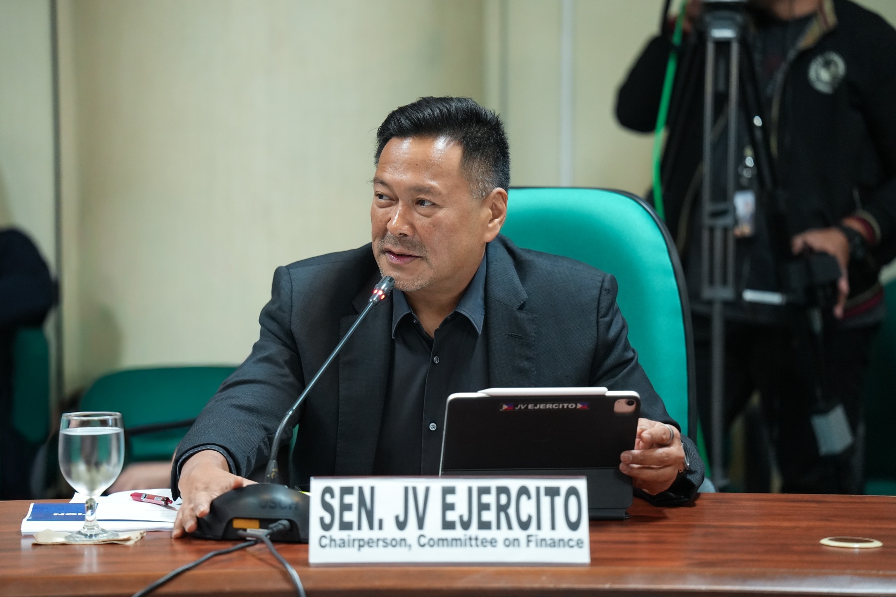 Ejercito flags P8.2B in non-compliant flood projects