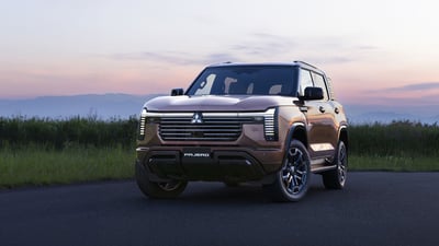Mitsubishi revives Pajero flagship