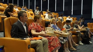 Película> pelikula showcases diverse voices 