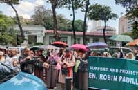 Robin Padilla supporters