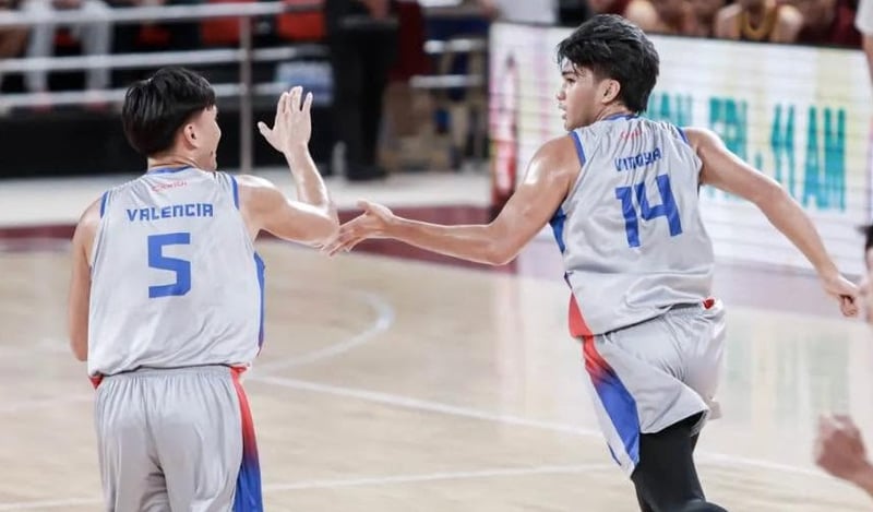 Junior Altas sustain hot form