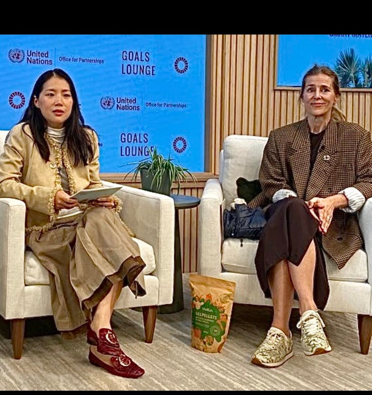Journalist, public speaker, Climate Justice and Human Rights advocate Sophia Li with AX-Foundation secretary general Maria Smith.