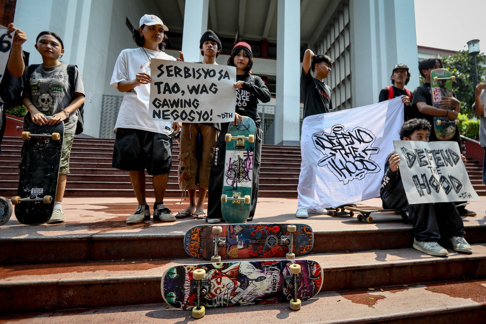 Progressive sports enthusiasts from Skaters United and Defend the Hood staged a protest in front of Palma Hall at UP Diliman, Quezon City, on Saturday, 26 September, to raise concerns over adequate housing and accessible sports facilities in the country.

According to the skaters, many of them live in informal settlements at risk of demolition to make way for businesses. They also called for skate parks to be made more accessible to the general public.

University authorities stopped the protest, prompting the skaters to proceed to Vinzons Hall to continue expressing their concerns. | Aram Lascano for DAILY TRIBUNE