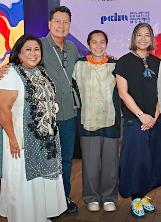 Viu head of Content Garlic Garcia, West Gallery founder Soler Santos, Vinyl on Vinyl co-founders Pia Reyes and Gaby dela Merced.