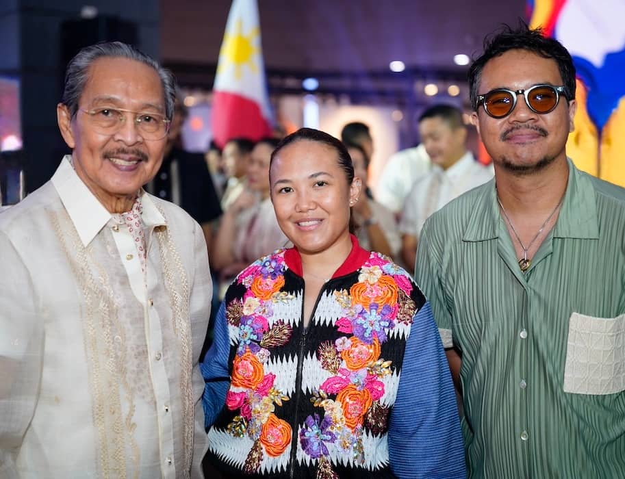Ramon Orlina, Ayni Nuyda and Artu Nepomuceno.