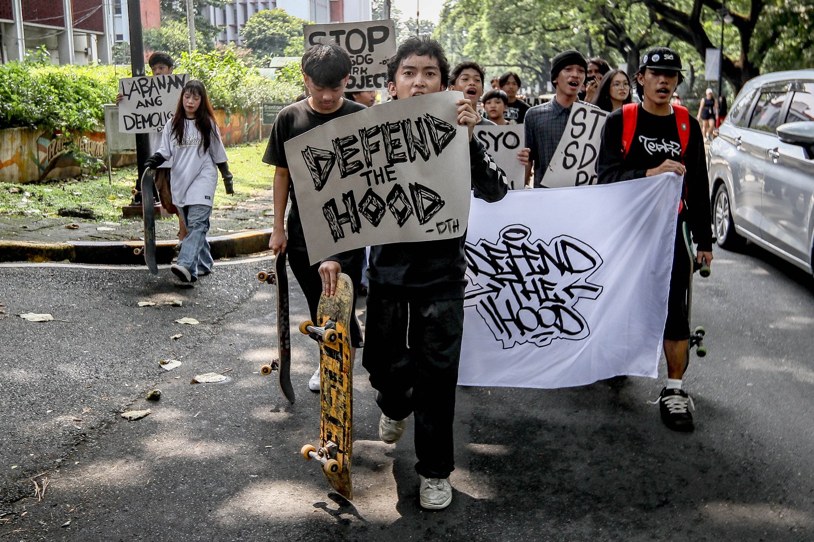 Progressive sports enthusiasts from Skaters United and Defend the Hood staged a protest in front of Palma Hall at UP Diliman, Quezon City, on Saturday, 26 September, to raise concerns over adequate housing and accessible sports facilities in the country.

According to the skaters, many of them live in informal settlements at risk of demolition to make way for businesses. They also called for skate parks to be made more accessible to the general public.

University authorities stopped the protest, prompting the skaters to proceed to Vinzons Hall to continue expressing their concerns. | Aram Lascano for DAILY TRIBUNE