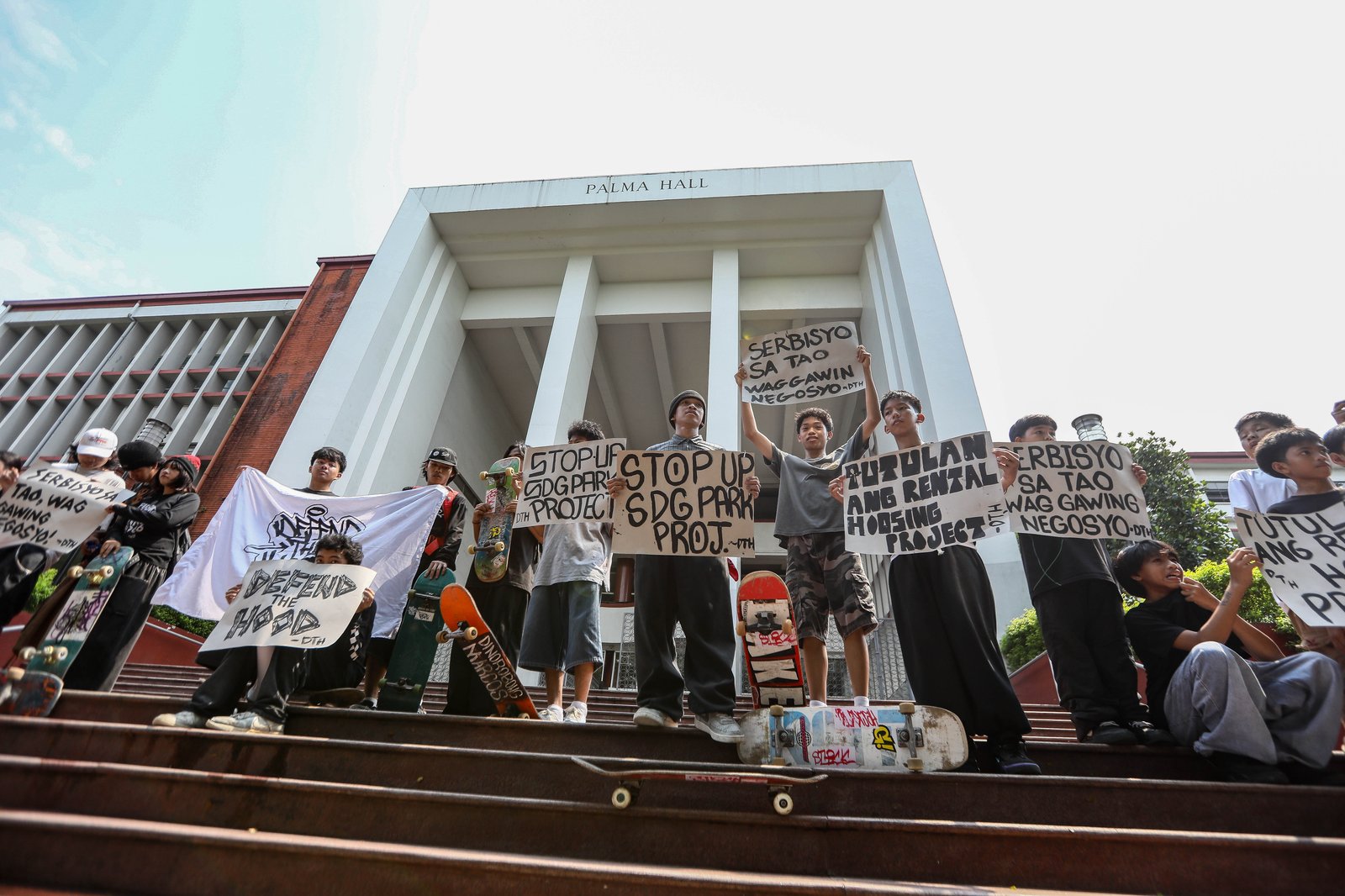 Progressive sports enthusiasts from Skaters United and Defend the Hood staged a protest in front of Palma Hall at UP Diliman, Quezon City, on Saturday, 26 September, to raise concerns over adequate housing and accessible sports facilities in the country.

According to the skaters, many of them live in informal settlements at risk of demolition to make way for businesses. They also called for skate parks to be made more accessible to the general public.

University authorities stopped the protest, prompting the skaters to proceed to Vinzons Hall to continue expressing their concerns. | Aram Lascano for DAILY TRIBUNE