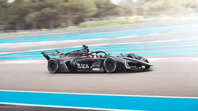 GEN4 preparations put Jaguar TCS Racing on track as TCS expands its Formula E partnership as the team’s official AI partner.