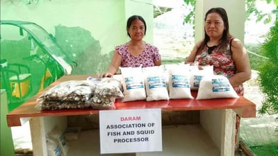 Daram women turn sea into salt