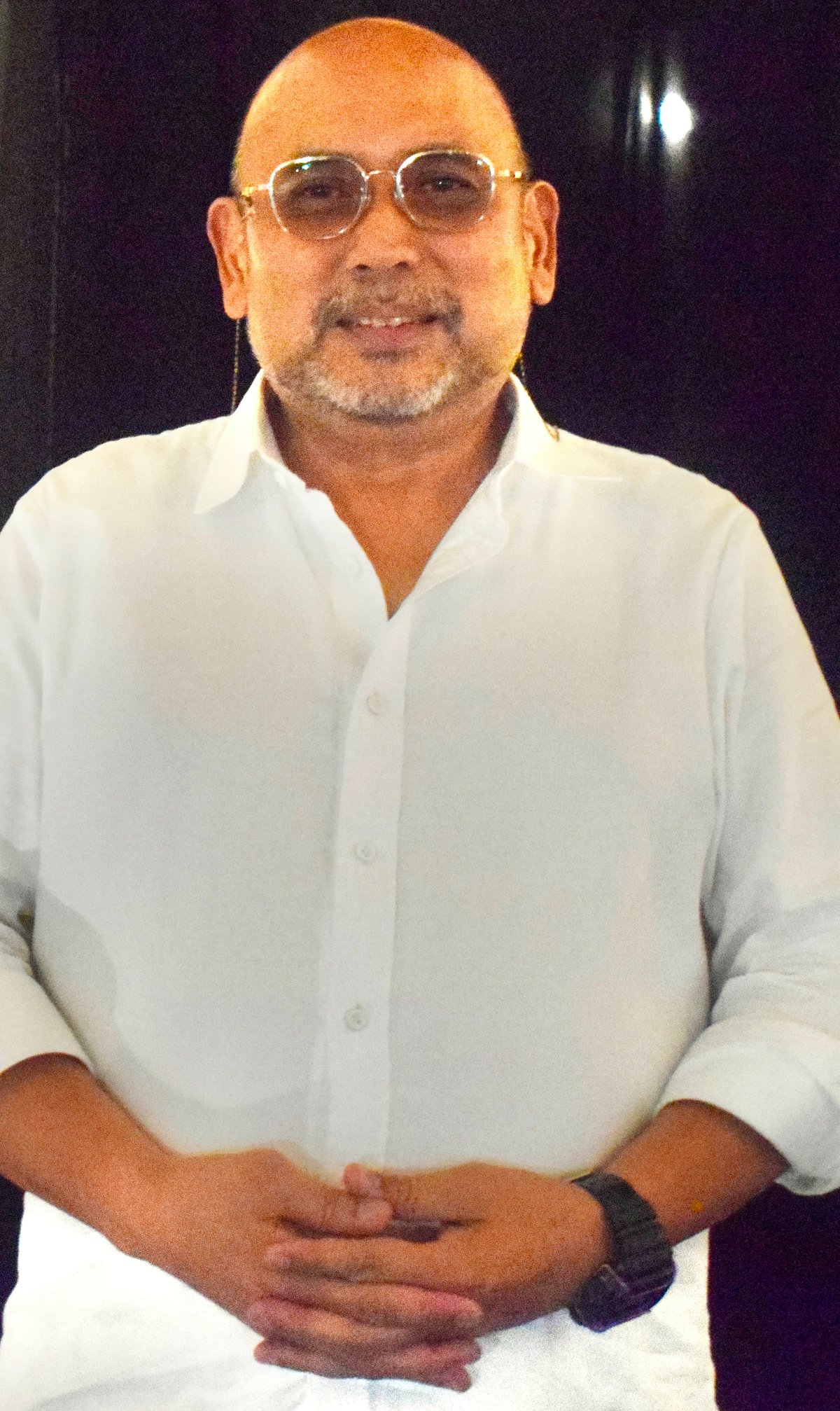 CURATOR Al Sibal.