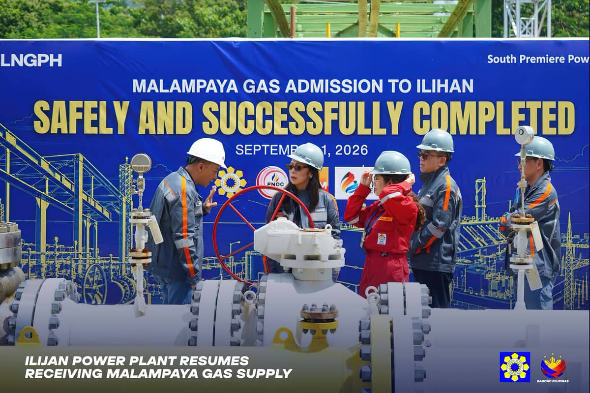 INDIGENOUS gas is back Prime Energy CEO Donnabel K. Cruz (center) oversees the resumption of Malampaya natural gas supply to the Ilijan Power Plant, together with Department of Energy Secretary Sharon Garin (second from left).
