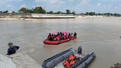 MMDA aids Tarlac river crossing