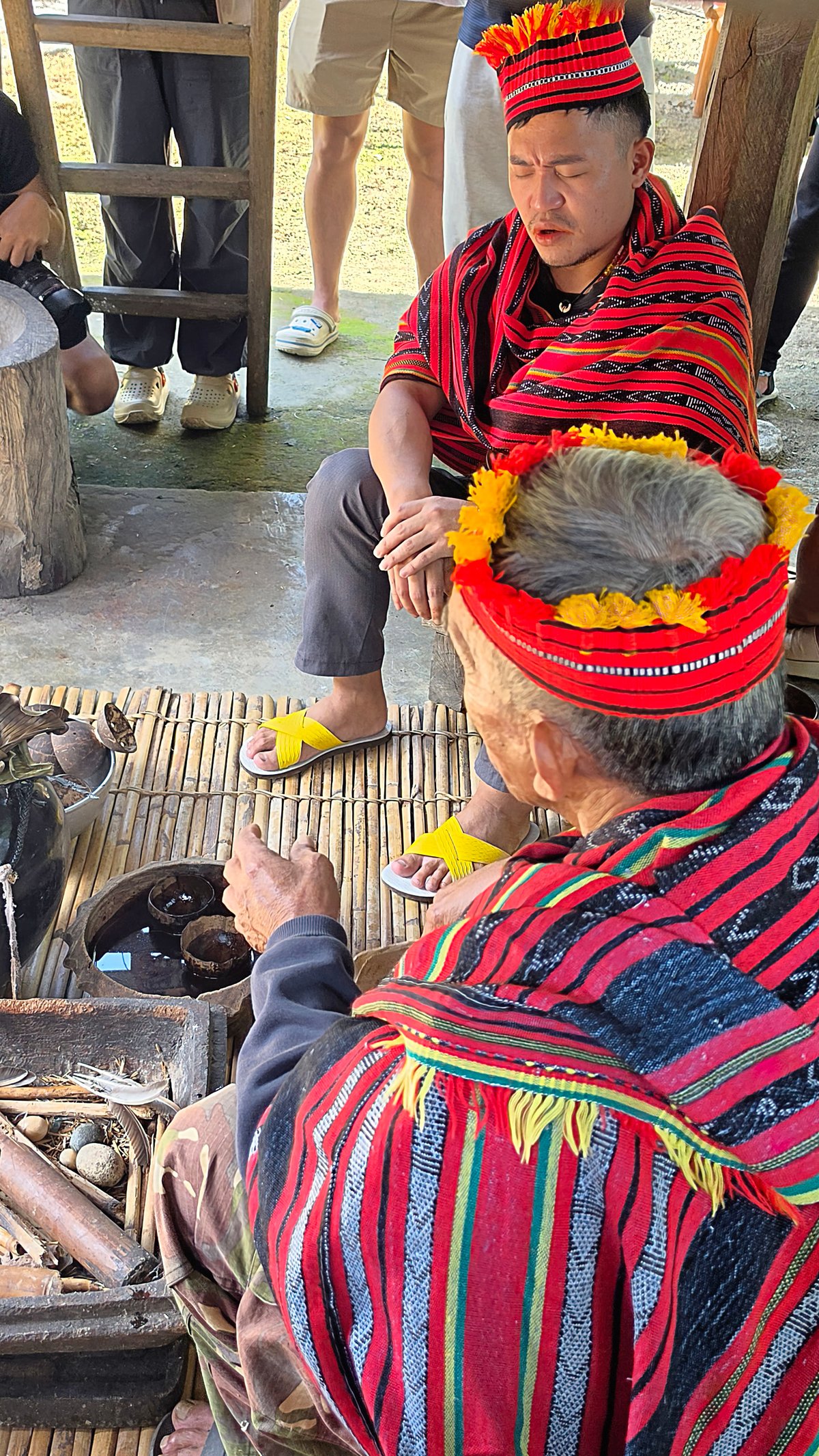 MUMBAKI, Ifugao ritual specialists, Ryan Buocan and Daniel Bimuyag presiding over the baki ritual.