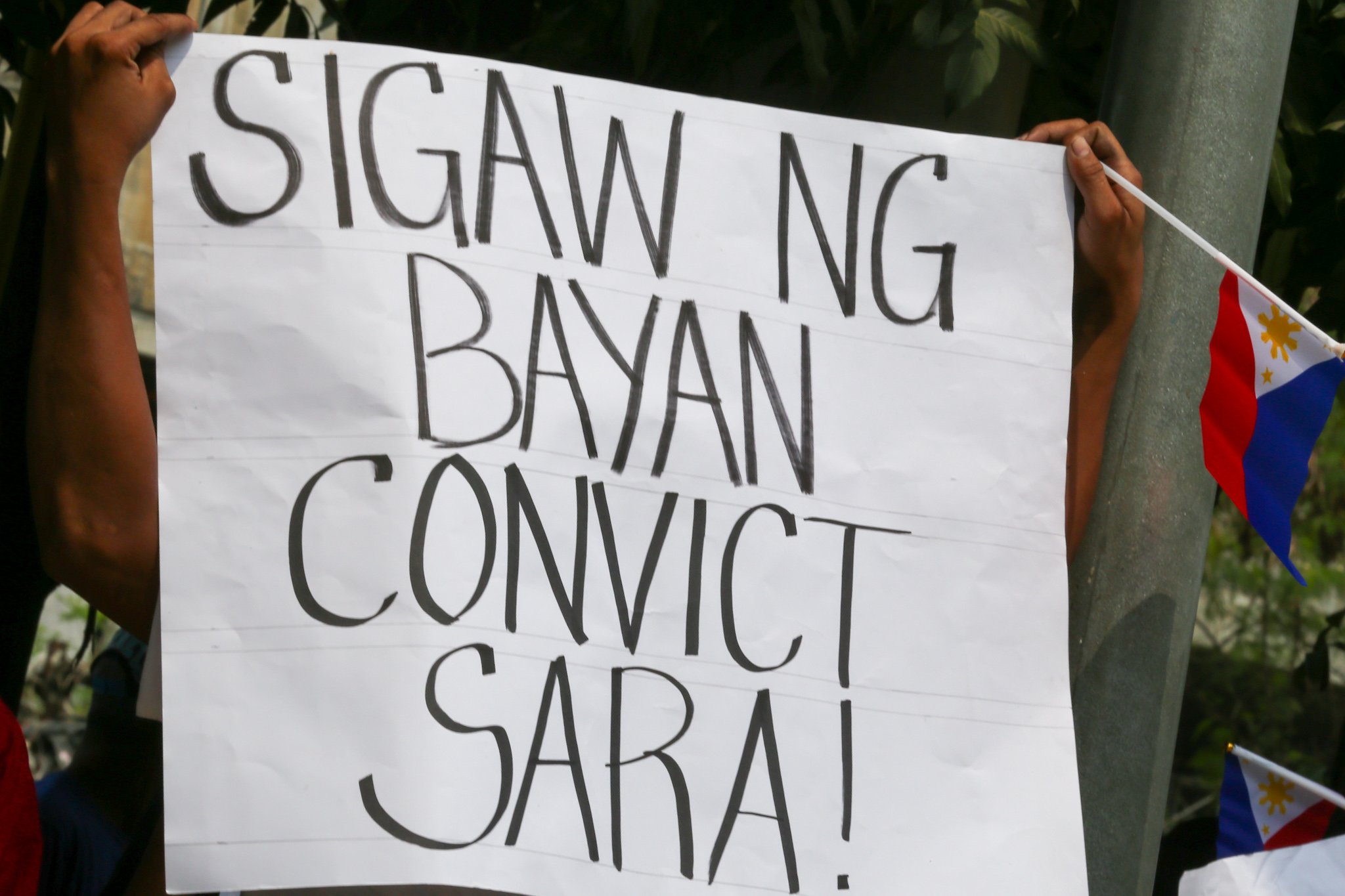 'CONVICT SARA!'