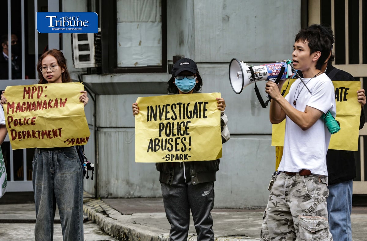 Members of the Samahan ng Progresibong Kabataan (SPARK) hold a picket outside the National Police Commission headquarters along EDSA in Quezon City on Monday, 28 September 2026, to protest the alleged confiscation of student activists’ phones and other alleged abuses by Manila police during the 21 September demonstrations. | Analy Labor