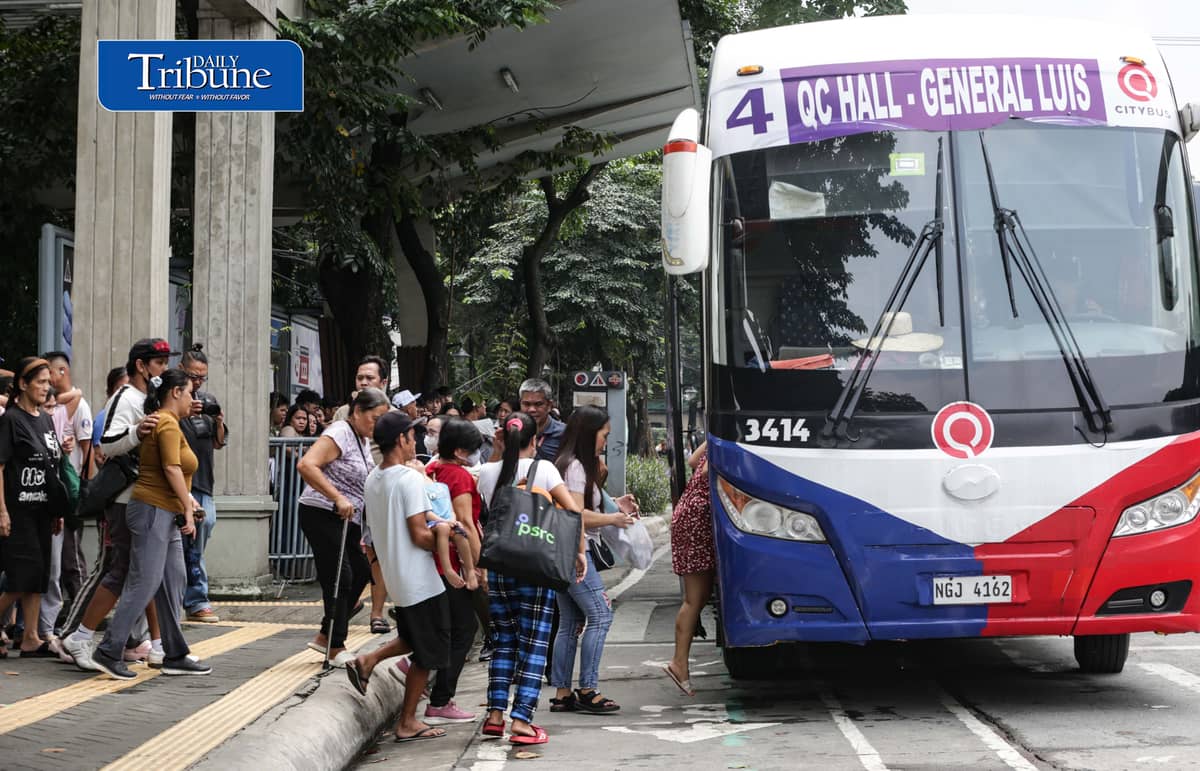 (September 28 2026) Commuters avail free ride of QCity Bus, on Monday September 28 2026, as they continue eight routes service to help commuters affected by the transport strike. Photo/Analy Labor