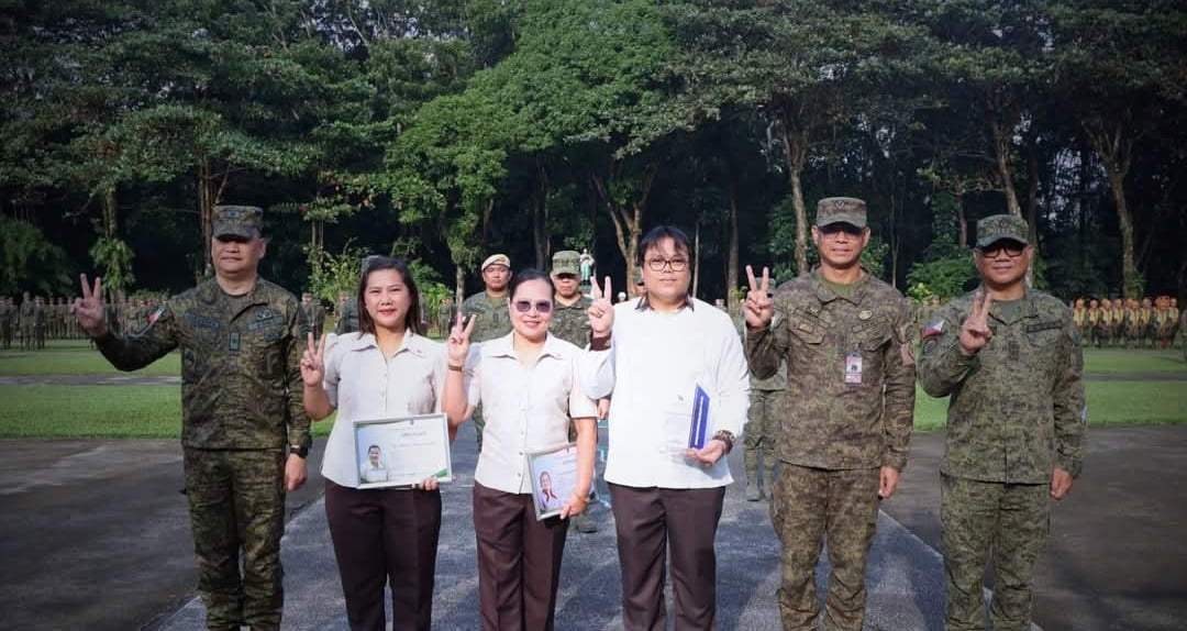 2ID honors civilian workers in Rizal