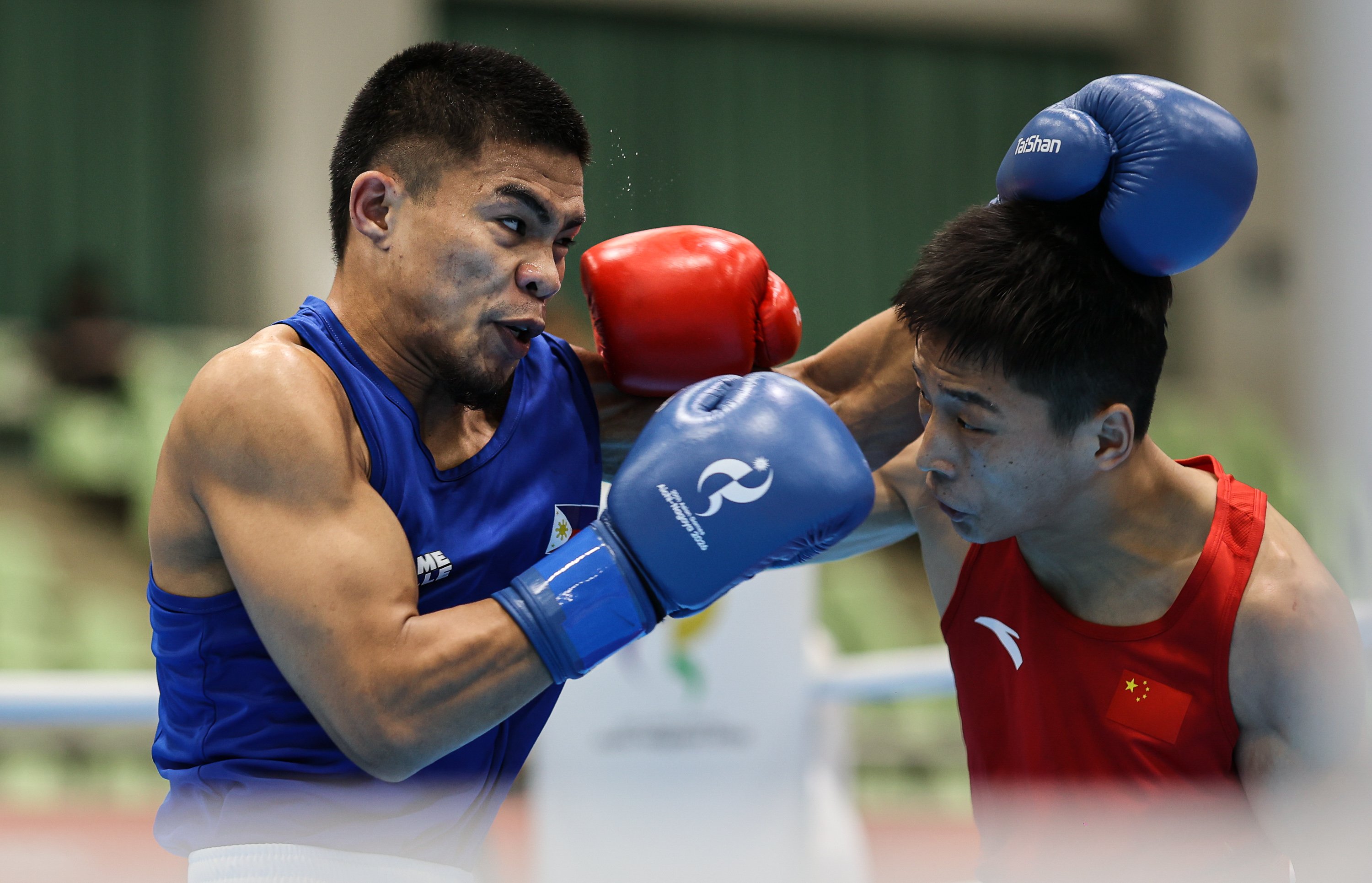 Paalam prevails as Phl pugs avert worst finish