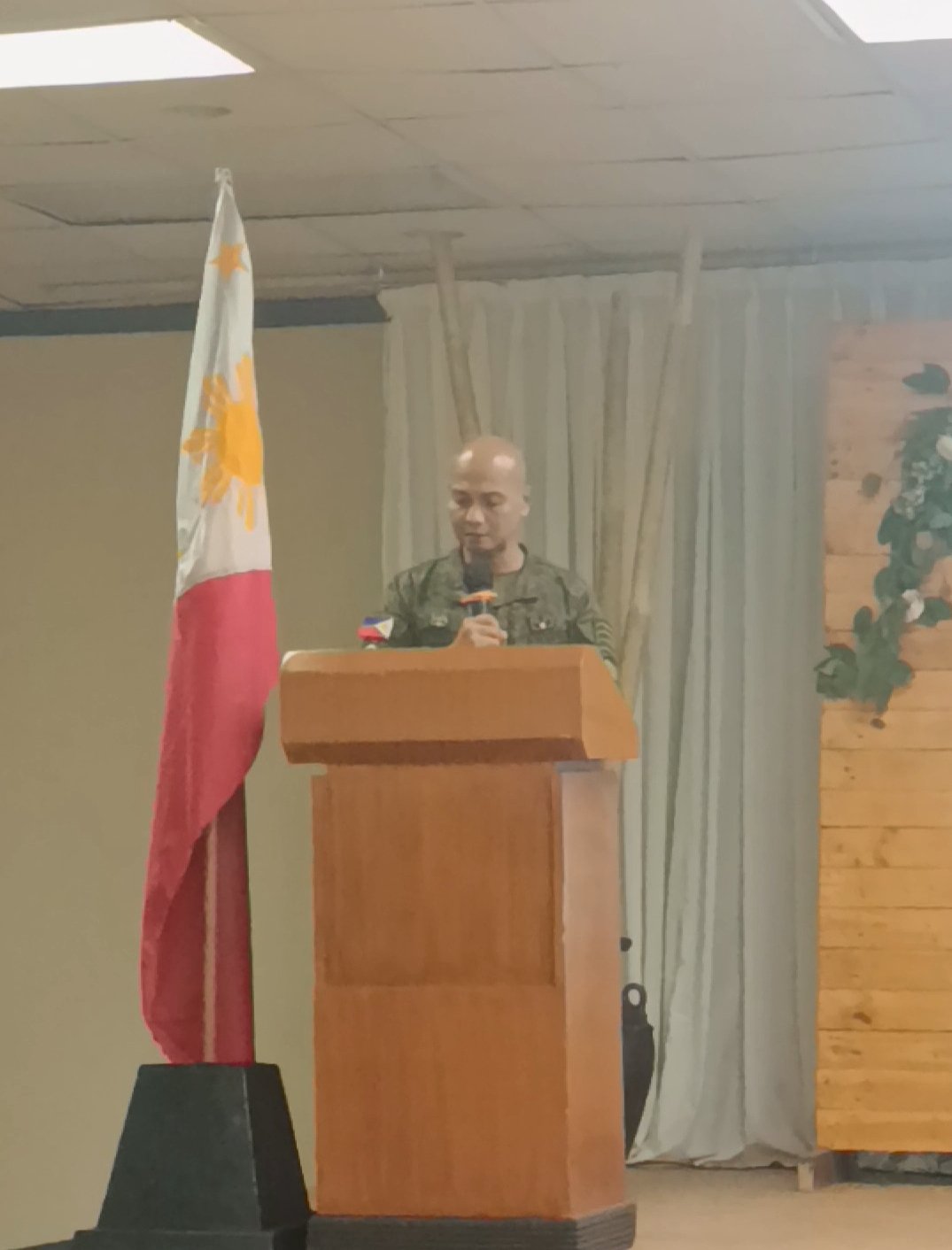 457 CALABARZON former rebels seek reintegration papers