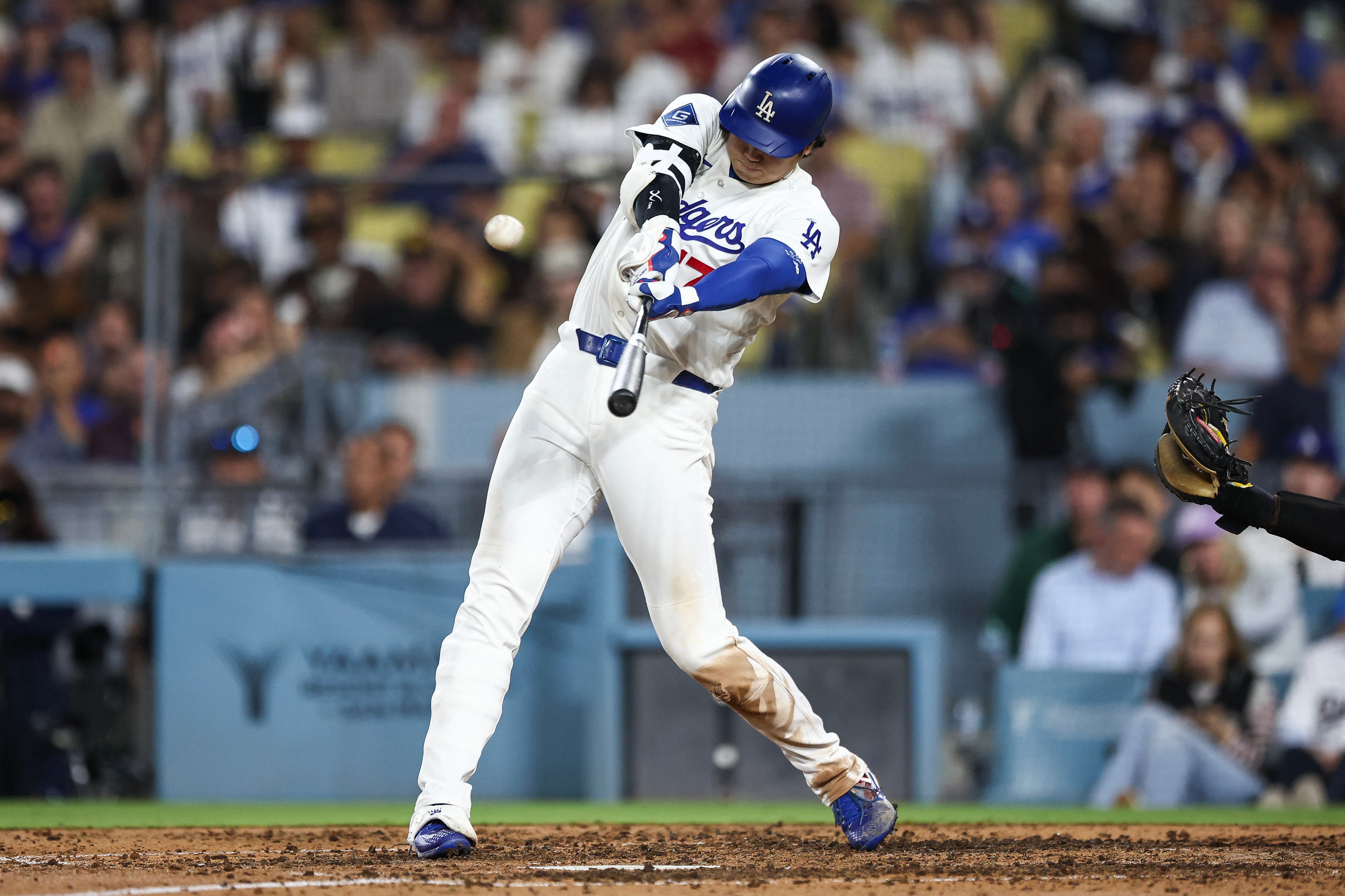 HERE WE GO: Dodgers intensify 3-peat
bid; Red Sox, Yankees collide