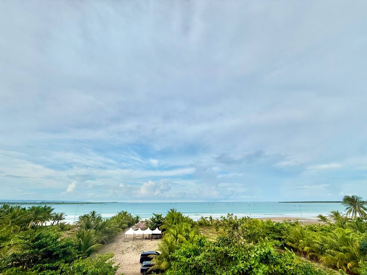 SIAMA Surf is emerging as a captivating new vacation destination, redefining coastal leisure through the lens of quiet luxury.