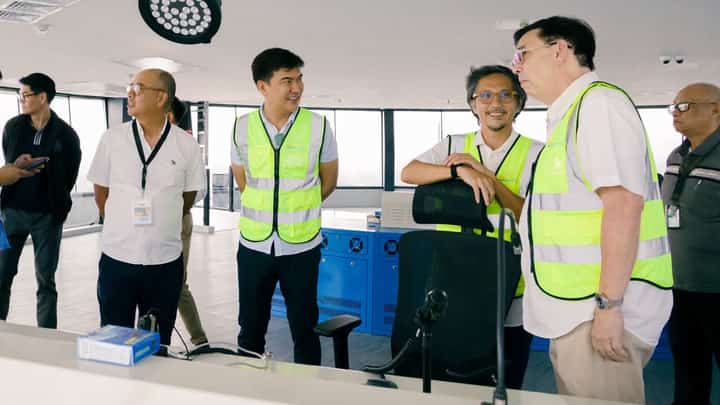 Recto inspects new Clark Airport Control Tower