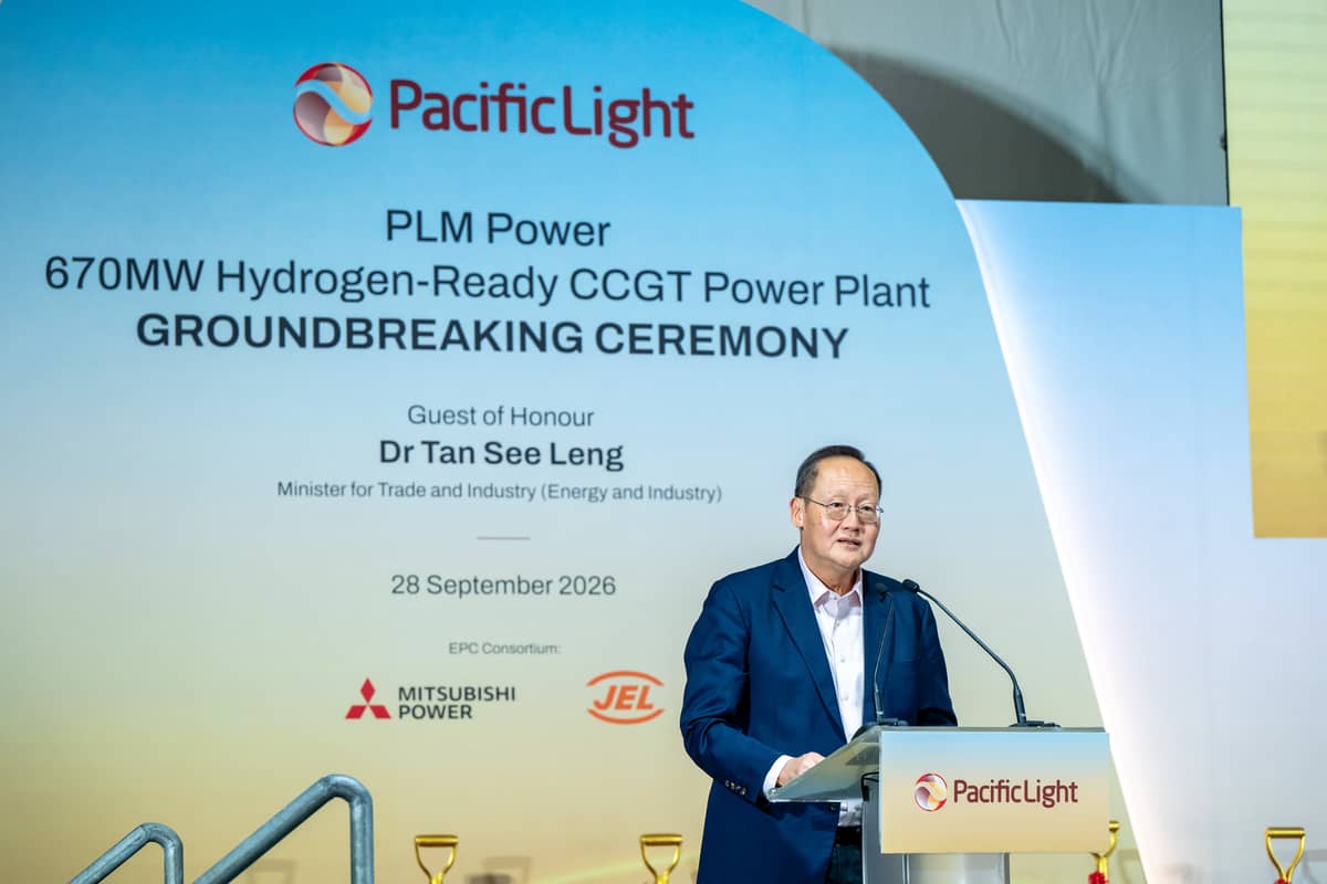 GUEST of honor Minister for Trade and Industry (Energy and Industry) Dr. Tan See Leng.