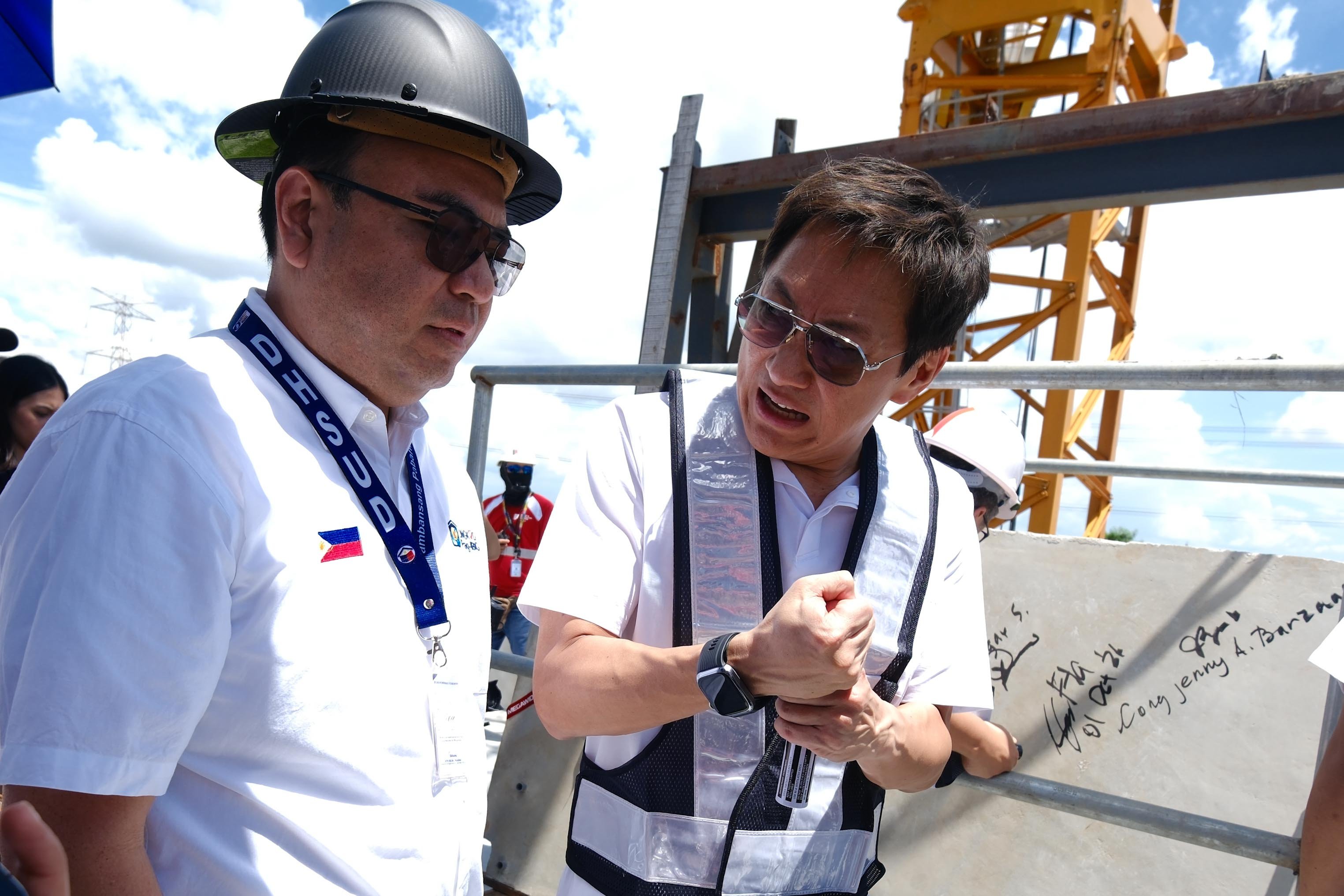 Dhsud-backed deal tops off two 4PH towers in Cavite