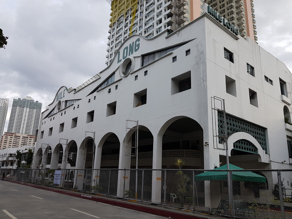 Marcos returns Mile-Long property to PMO for disposition